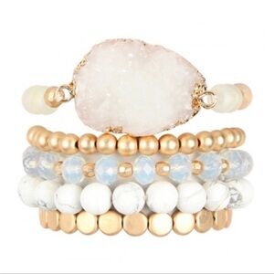 🆕Druzy Gold and White 5pce Beaded Bracelet Set